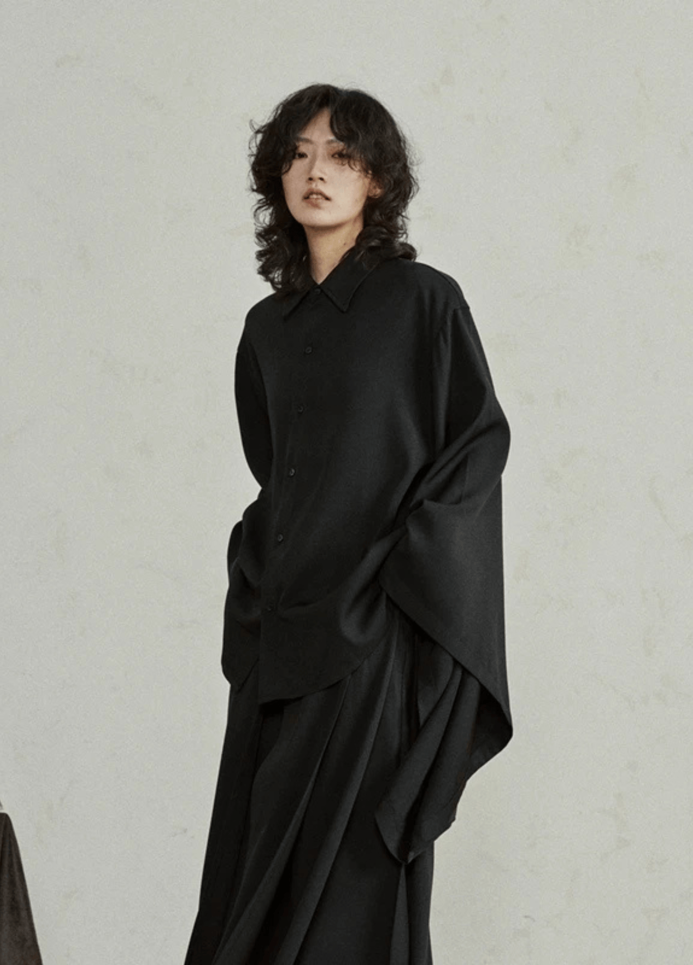 Kimono Femme Noir Polyester | Élégant Court Oversize Gothique 1