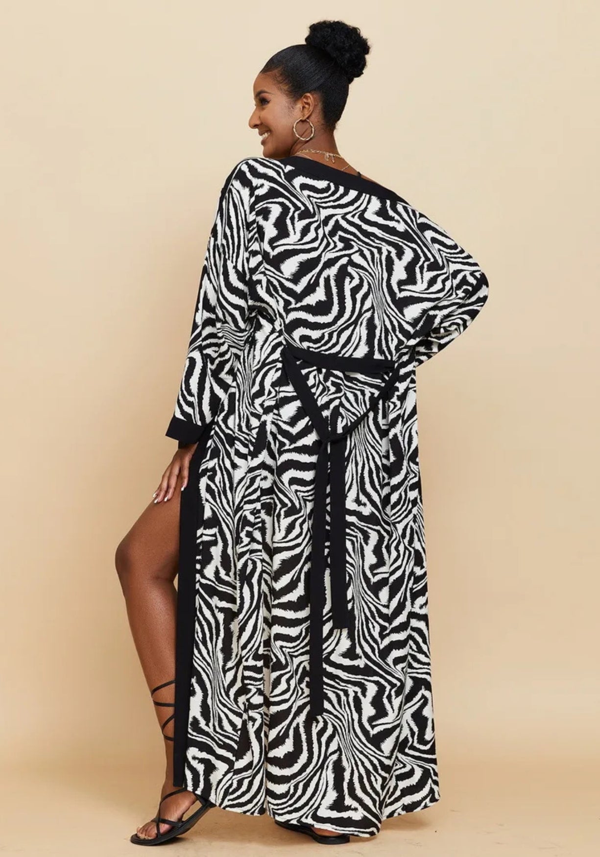 Kimono Femme Polyester Long | Élégant Motif Zébré pour Plage et Été 1