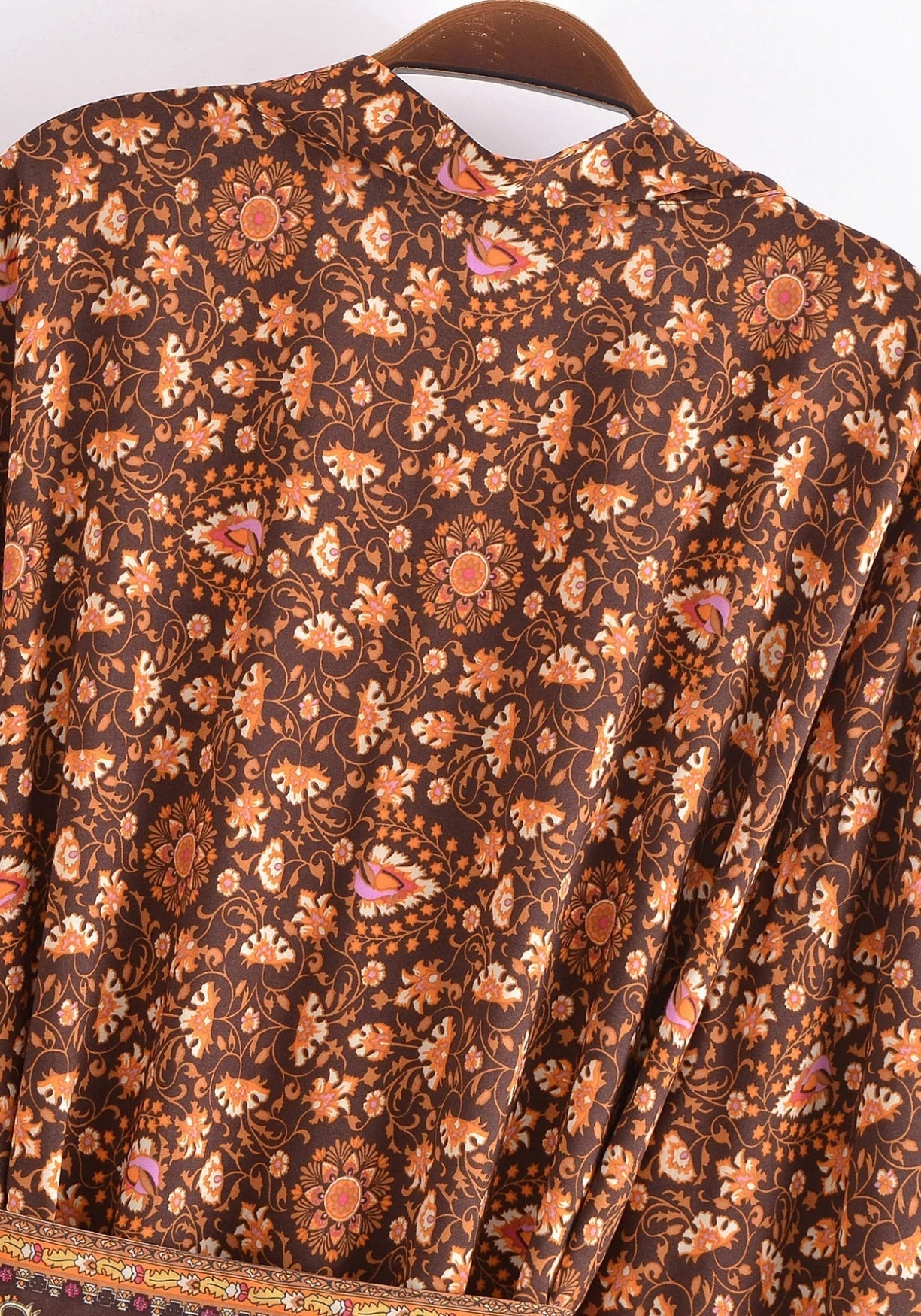 Kimono Femme Viscose Court | Élégant Boho à Imprimé Floral et Baroque 3