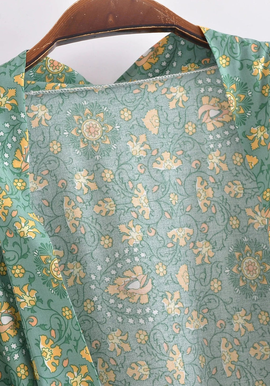 Kimono Femme Viscose Court | Élégant Imprimé Floral d'Été pour Plage 2