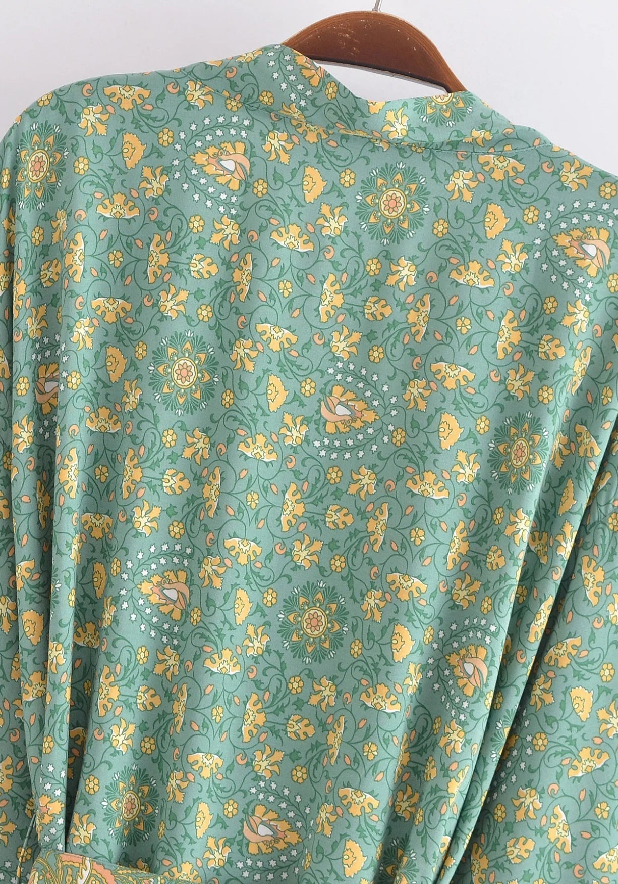 Kimono Femme Viscose Court | Élégant Imprimé Floral d'Été pour Plage 3