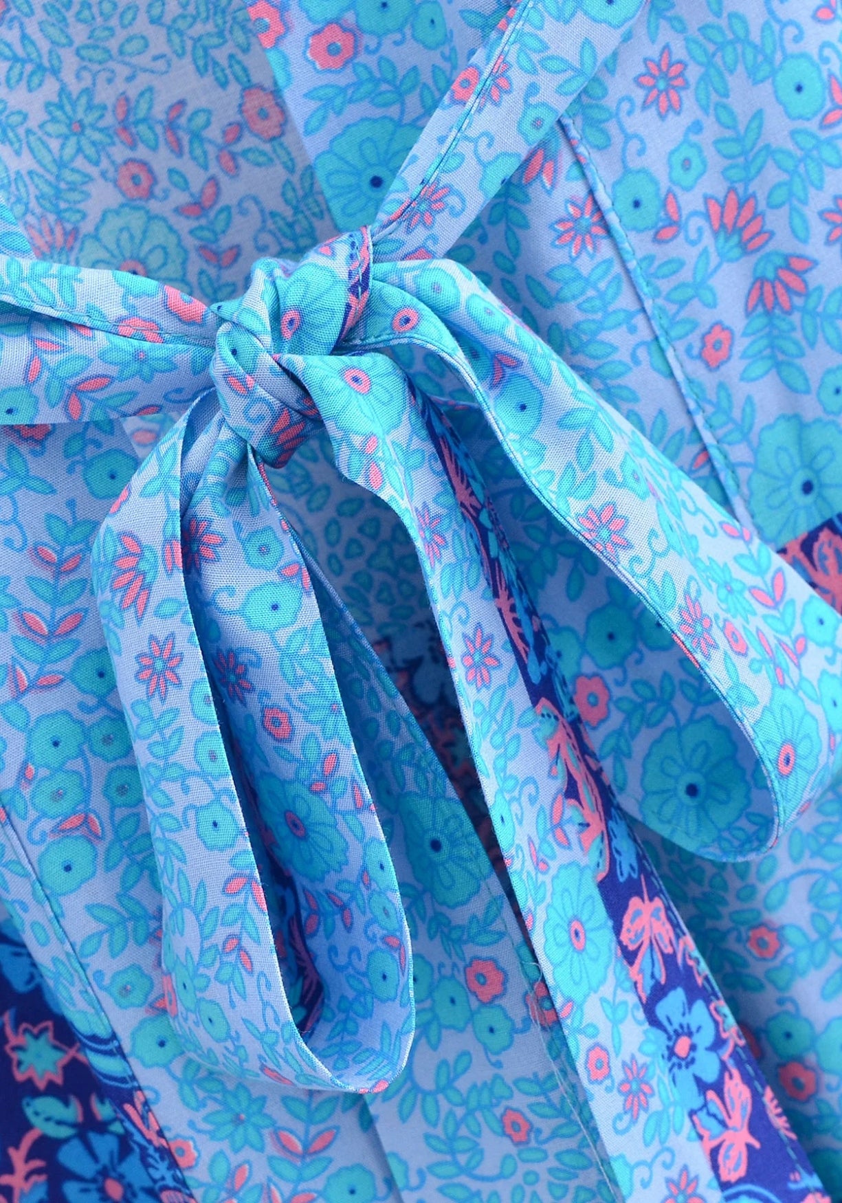 Kimono Femme Viscose Court | Élégant Imprimé Floral et Paons pour Été 5