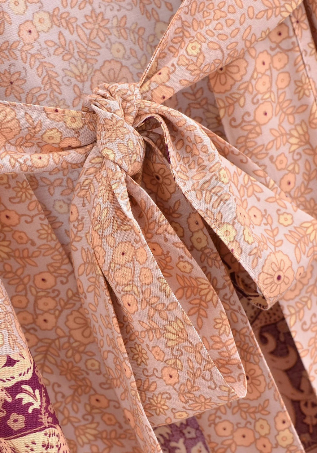 Kimono Femme Viscose Court | Élégant Motif Floral Paon pour Été 5