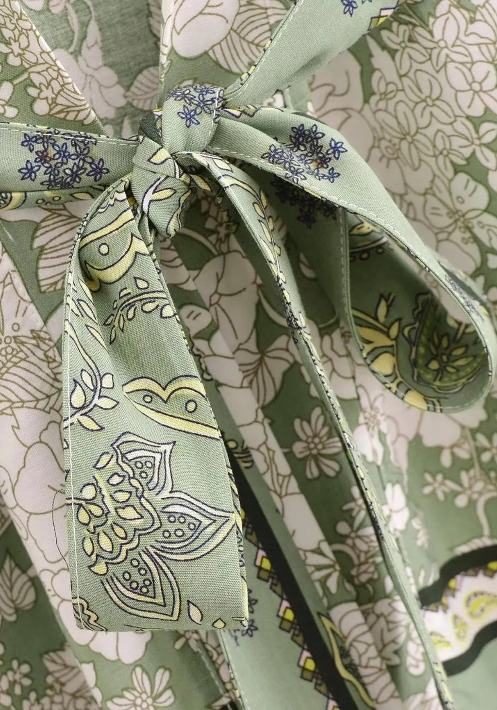Kimono Femme Viscose Léger | Élégant Motif Floral Court pour Été 2