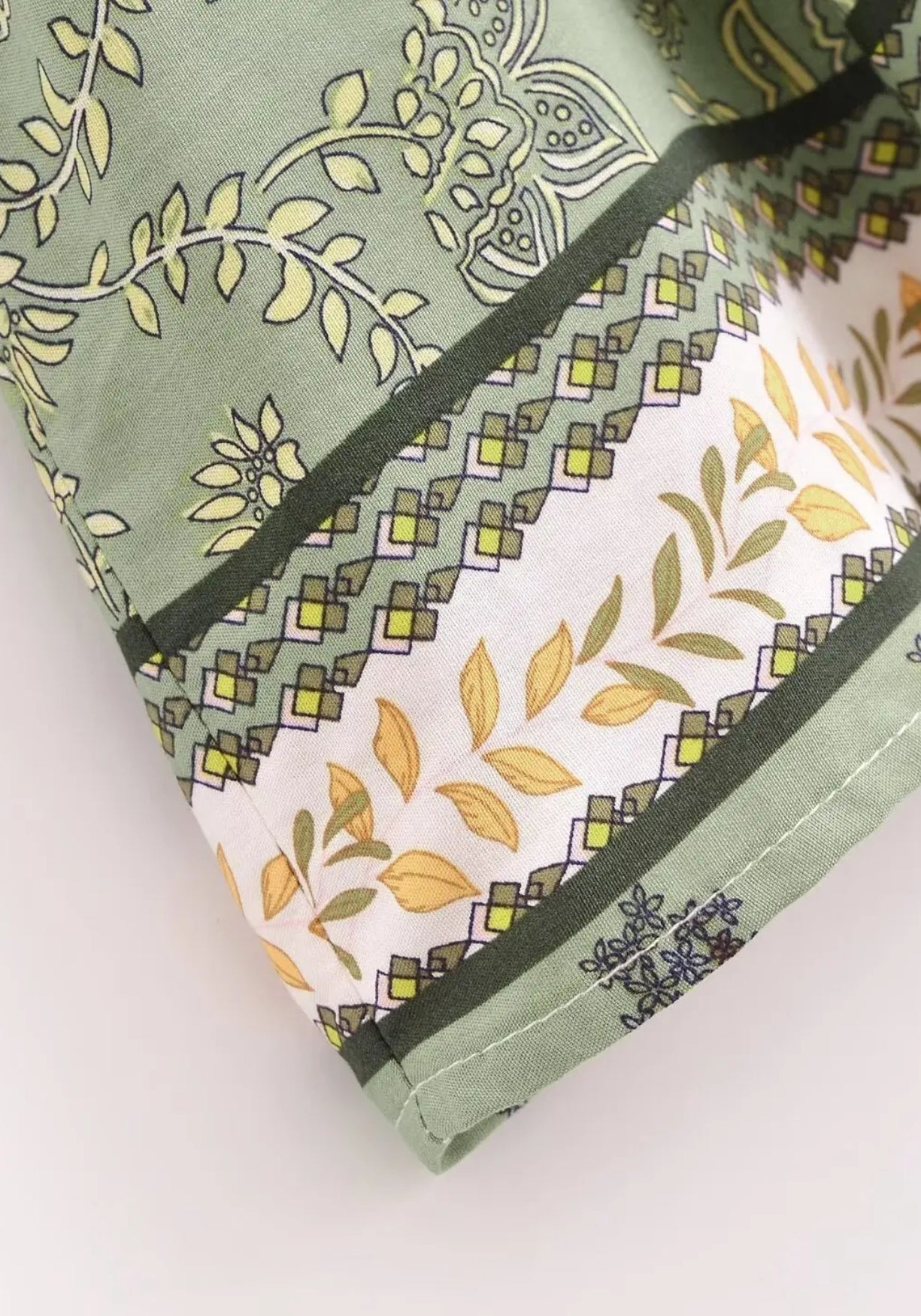 Kimono Femme Viscose Léger | Élégant Motif Floral Court pour Été 3