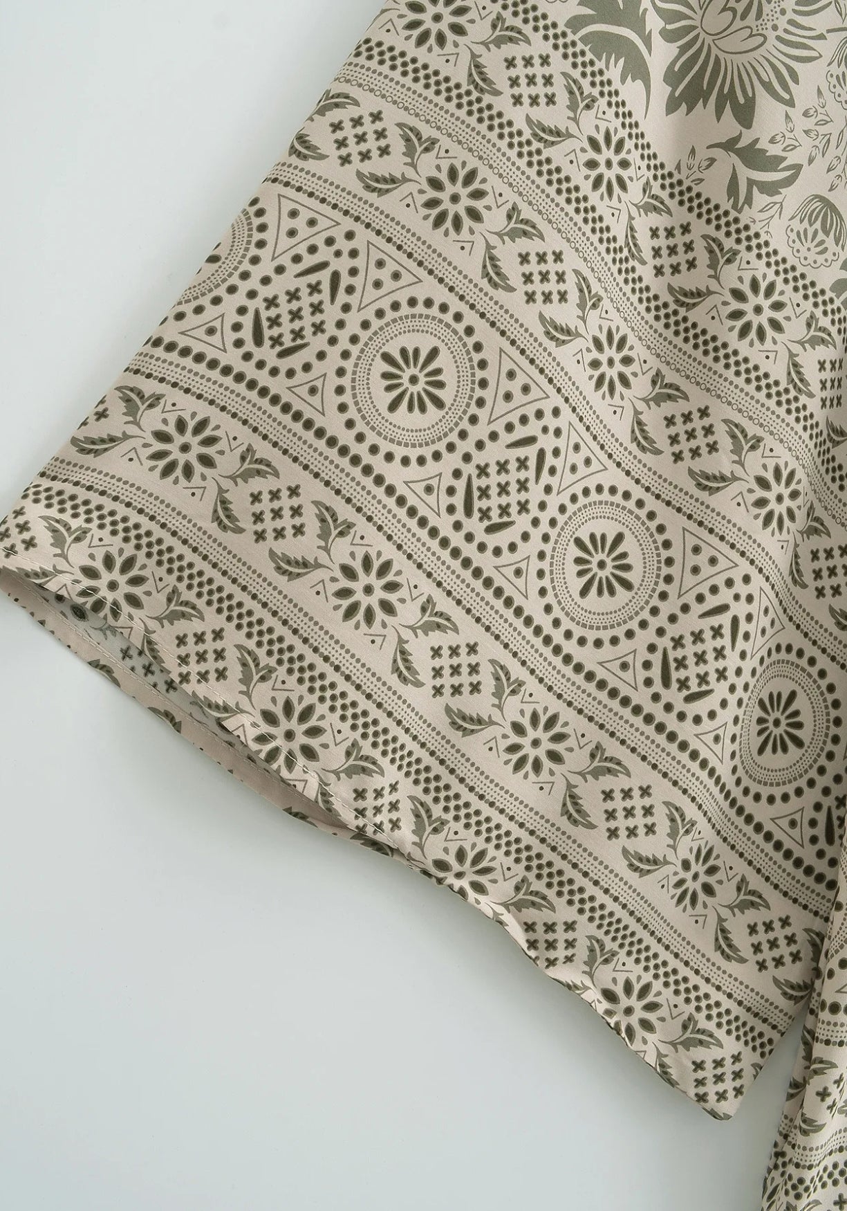 Kimono Femme en Coton | Élégant Kimono Court Floral Léger pour Plage et Détente 3