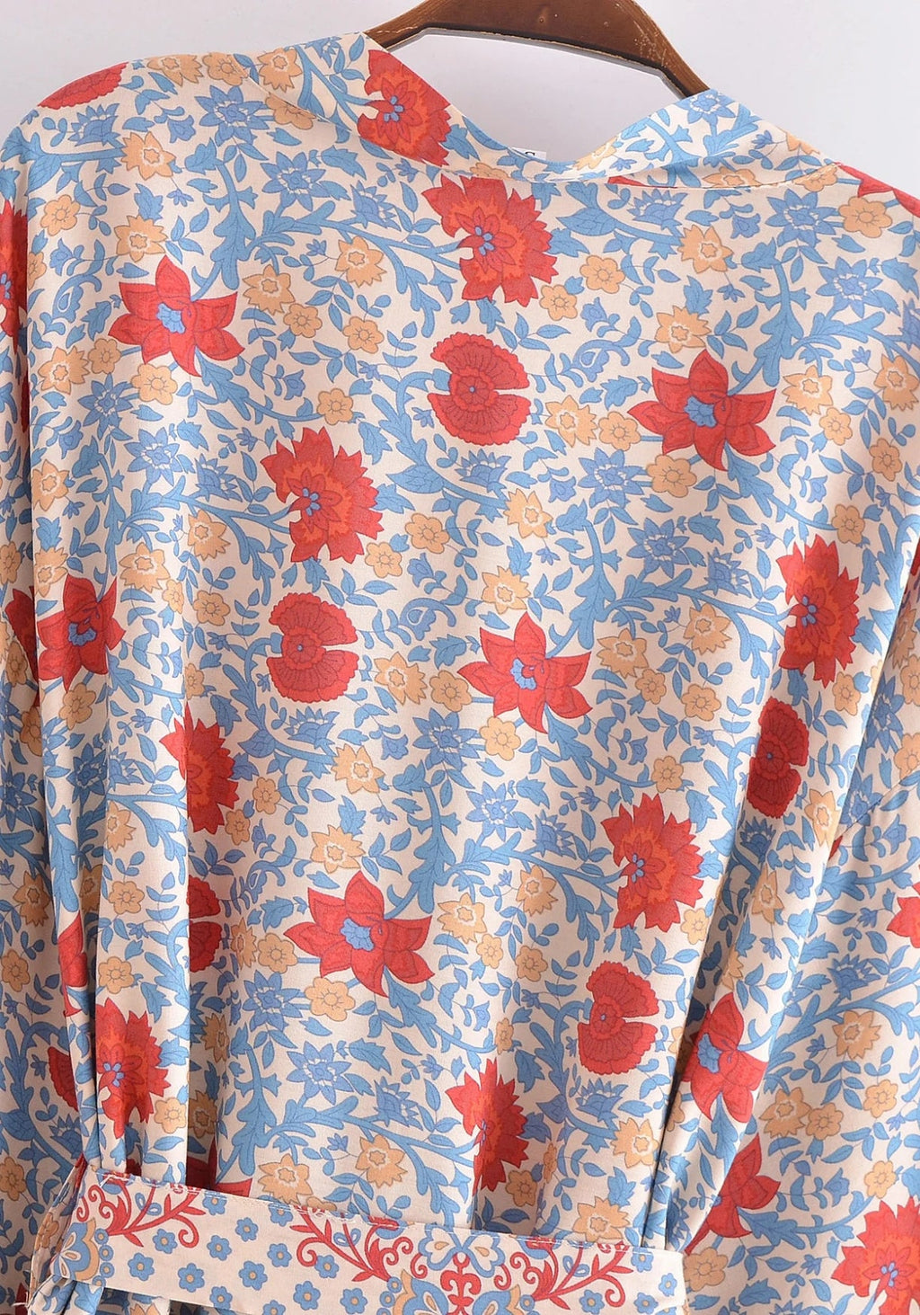 Kimono Japonais Femme Viscose Court | Élégant Floral Chic pour Été 5