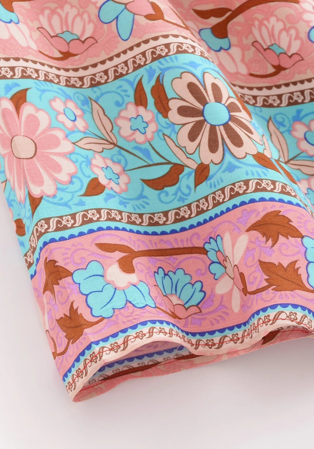 Kimono Japonais Femme en Viscose | Élégant Motif Floral Rouge Ample 3