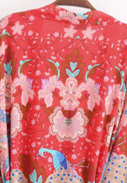 Kimono Japonais Femme en Viscose | Élégant Motif Floral Rouge Ample 4