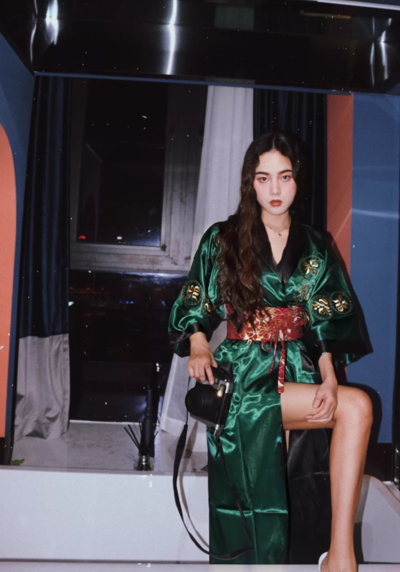 Robe Femme Satinée Réversible | Élégante Robe Longue Kimono avec Broderies Japonaises 4