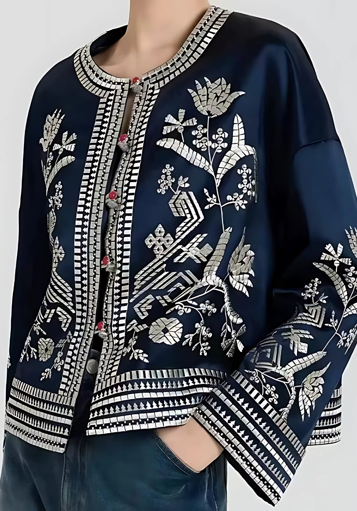 Veste Femme Soie Bleu Nuit Kimono | Élégante Brodée Chic avec Détails Argentés 2