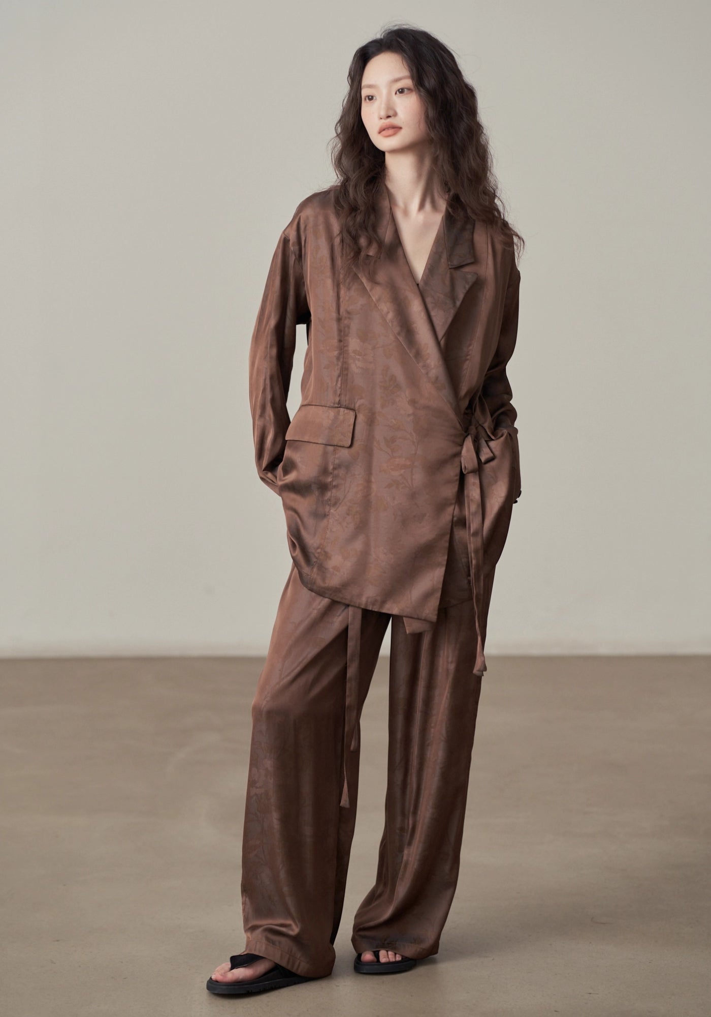 Veste Kimono Satinée Femme | Élégante Veste Ajustable Chic 1
