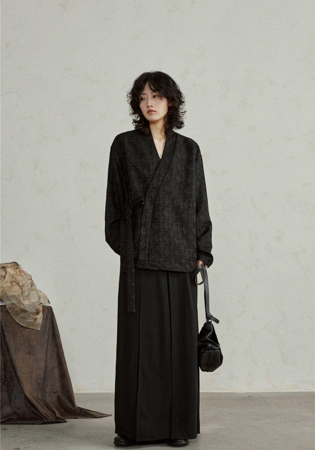 Veste Unisexe en Jacquard | Élégante Mi-Longue Cache-Cœur | Confortable et Flatteuse 1